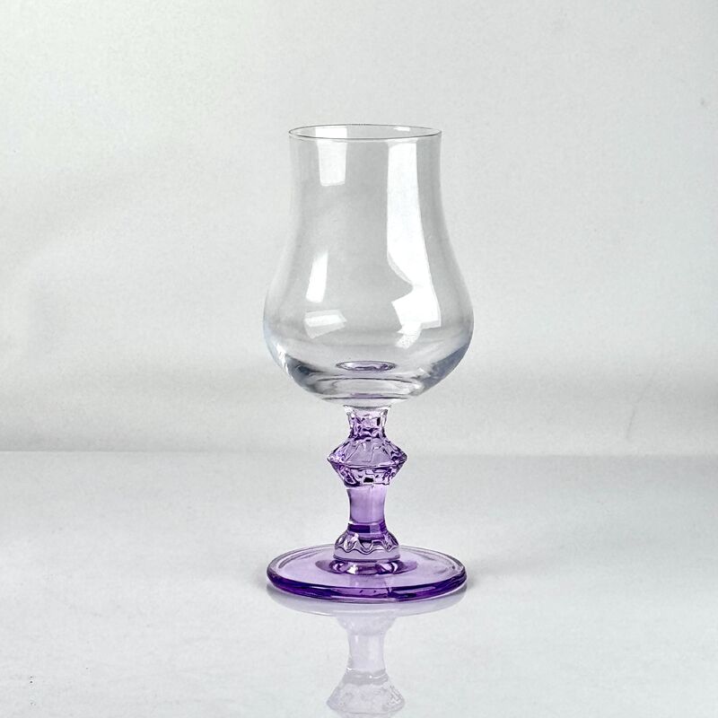 chất lượng 4‑Pack Vintage Purple Stem Wine Glasses, Assorted Shapes Clear Cup with Decorative Purple Stem, Handblown Glass Goblets for Wedding Party Home Tabletop Decoration nhà máy sản xuất