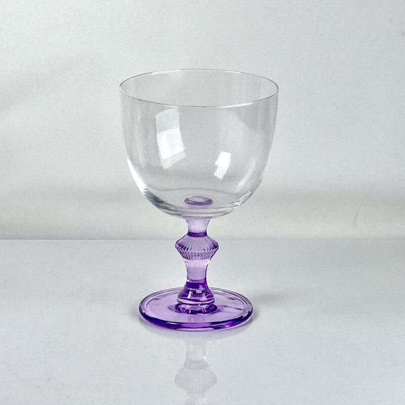 chất lượng 4‑Pack Vintage Purple Stem Wine Glasses, Assorted Shapes Clear Cup with Decorative Purple Stem, Handblown Glass Goblets for Wedding Party Home Tabletop Decoration nhà máy sản xuất