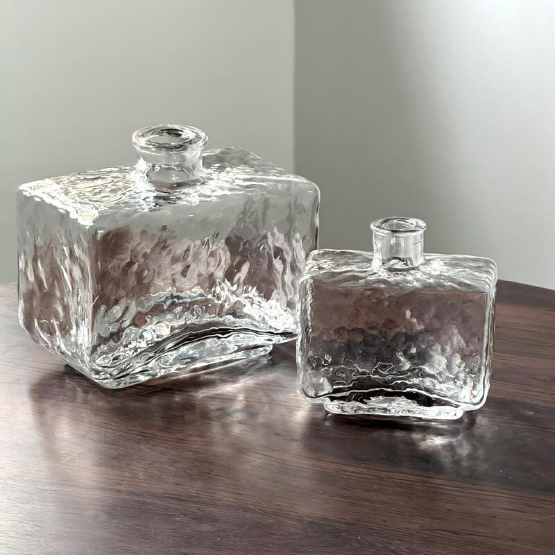 chất lượng Rectangular Clear Hammered Glass Vase - Modern Minimalist Decorative Flower Vase for Table Centerpiece nhà máy sản xuất