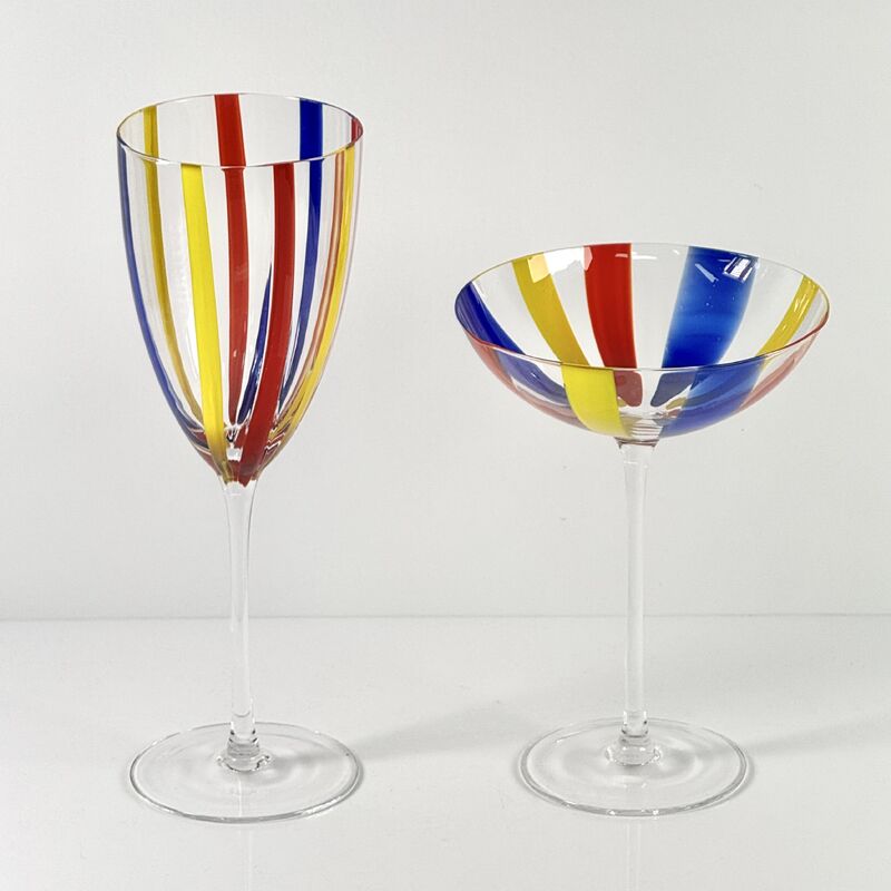 Chất lượng Hand Blown Art Glass Goblet & Coupe Glass Set, Vibrant Red Yellow Blue Vertical Cane Stripes Murano Style Stemmed Wine & Martini Glasses for Bar, Party & Gift nhà máy