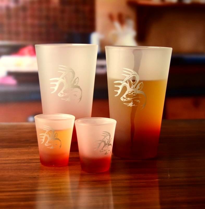chất lượng 2oz Tinting Color Frozen Matte Unique Shot Glasses nhà máy sản xuất
