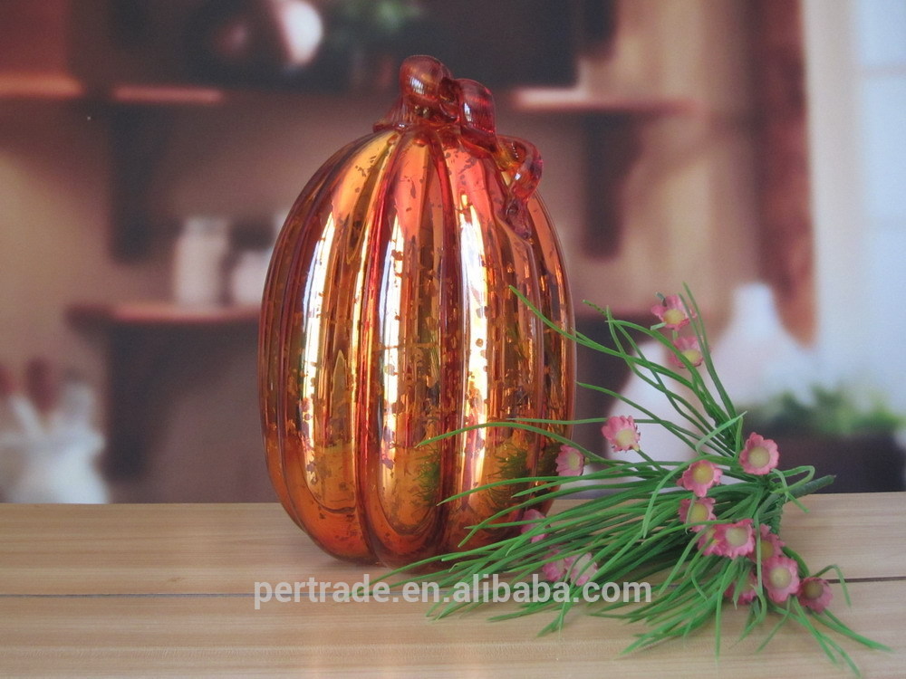 chất lượng Pumpkin Lantern Antique Glass Candle Holders For Halloween nhà máy sản xuất