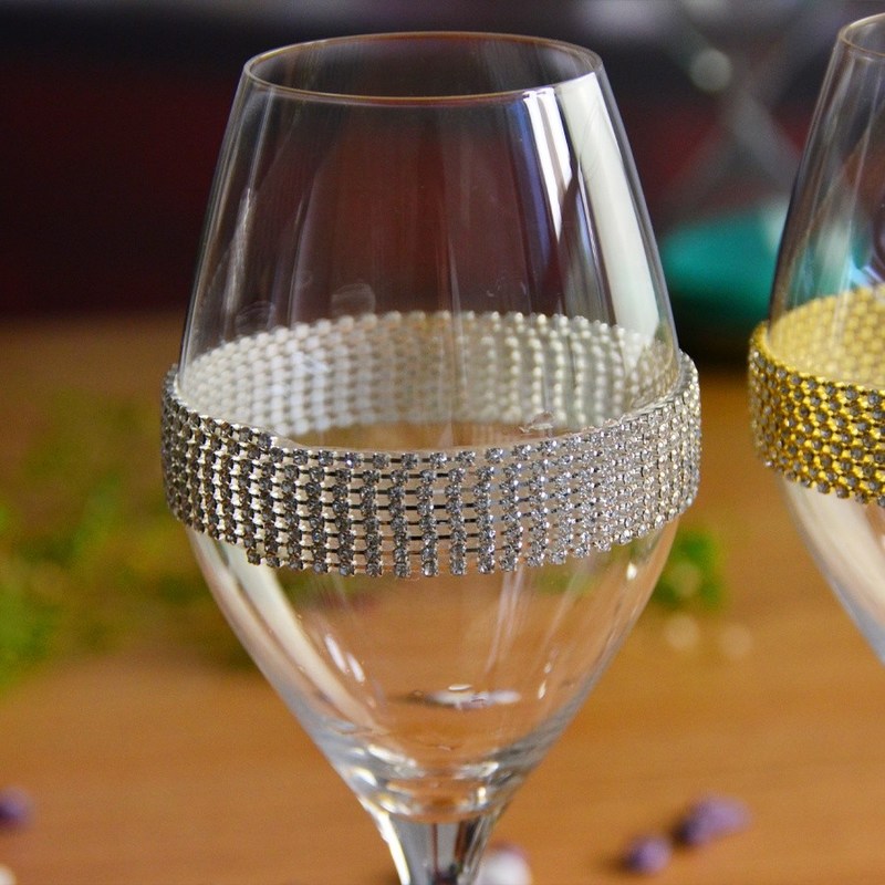 chất lượng Diamonds Decorated Crystal Wine Glass As Anniversary Gift nhà máy sản xuất