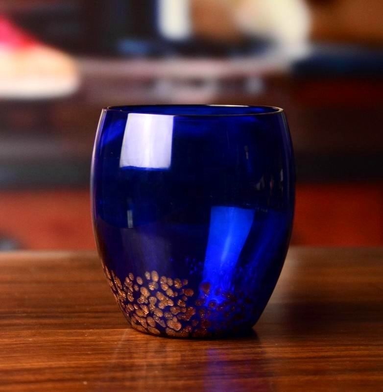chất lượng Handblowned Blue Rock Golden Dots Crystal Wine Glass nhà máy sản xuất