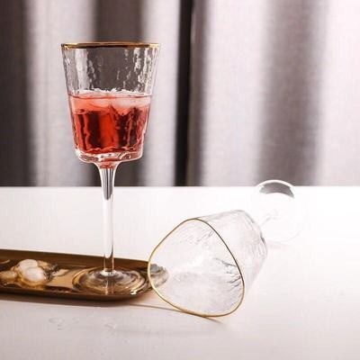 chất lượng Hammer Texture Crystal Wine Glass In Triangle Shape nhà máy sản xuất
