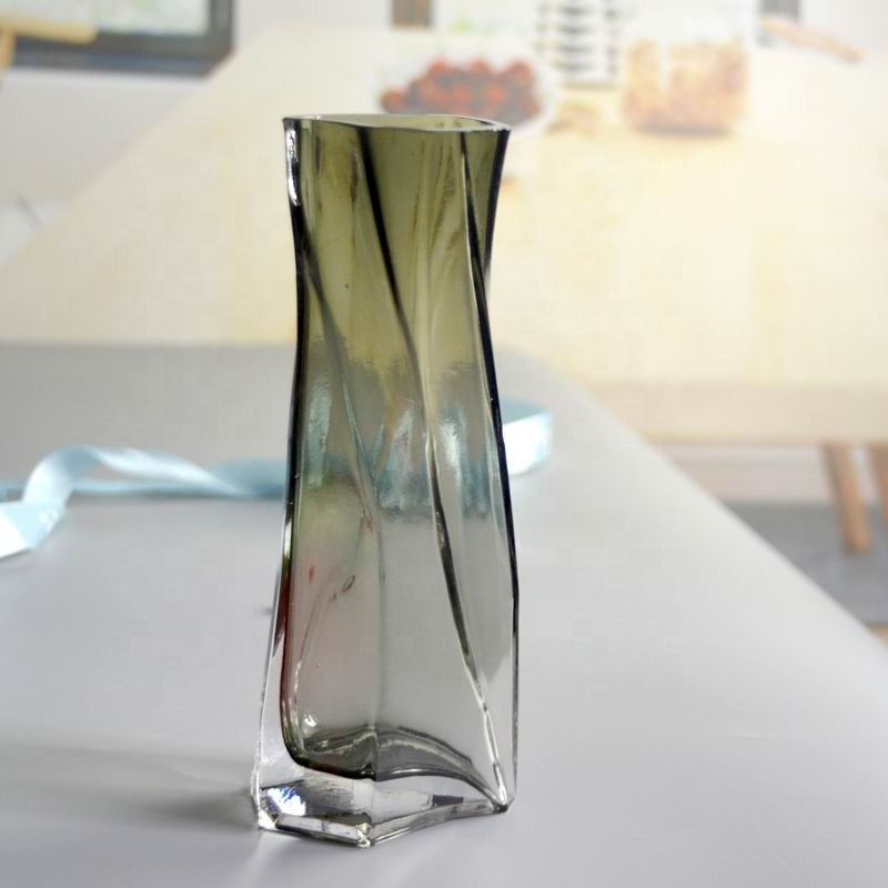 chất lượng 3 Size Warped Grey Color Tall Centerpiece Vases nhà máy sản xuất