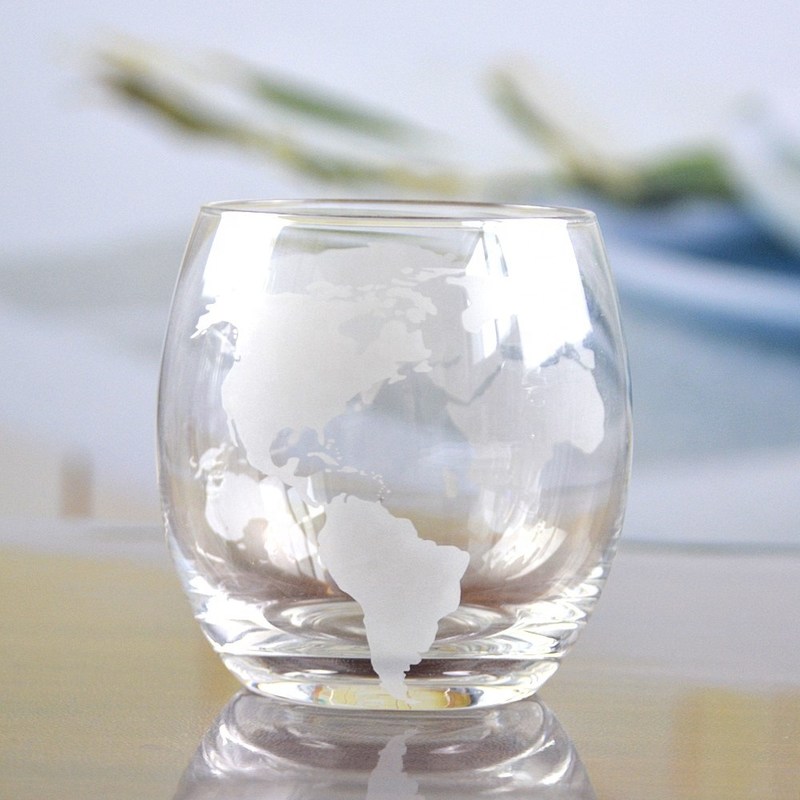 chất lượng Globe Design Etched Handmade Whiskey Glass , Whiskey Tasting Glasses For Restaurant nhà máy sản xuất