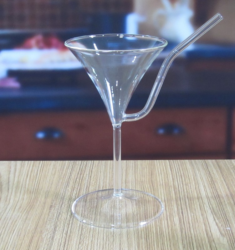 chất lượng Borosilicate Vintage Cocktail Glasses With Straw nhà máy sản xuất