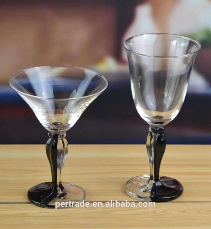 chất lượng Whole Set Heavy Stout Stemed Crystal Cocktail Glasses , Vintage Martini Glasses nhà máy sản xuất