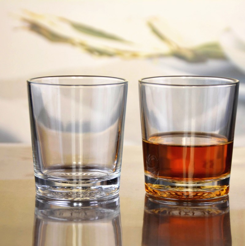 chất lượng Wholesale Concise Tumbler Drinking Glasses Customized Embossed Flower Pattern Double Old Fashion Glass Cup nhà máy sản xuất