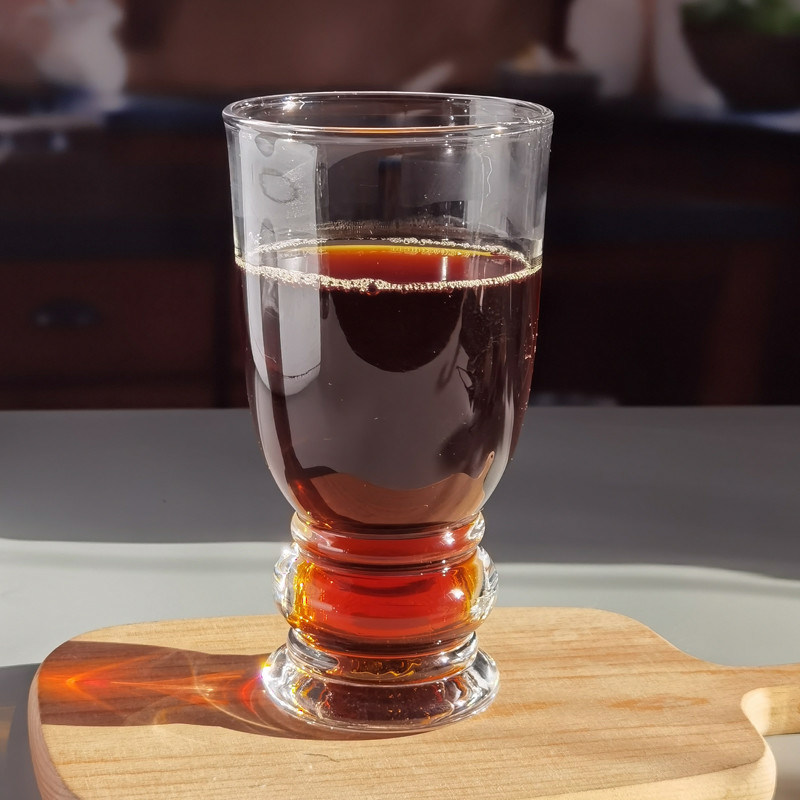 chất lượng 550ml Retro Style Craft Beer Tulip Glasses With Handle Bottom nhà máy sản xuất