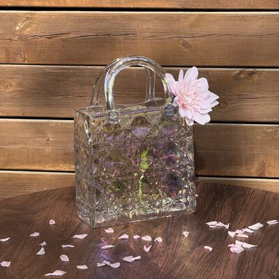 chất lượng Hand-Blown Diamond Pattern Glass Handbag Vase - Versatile Decorative Centerpiece for Home & Wedding Decor nhà máy sản xuất