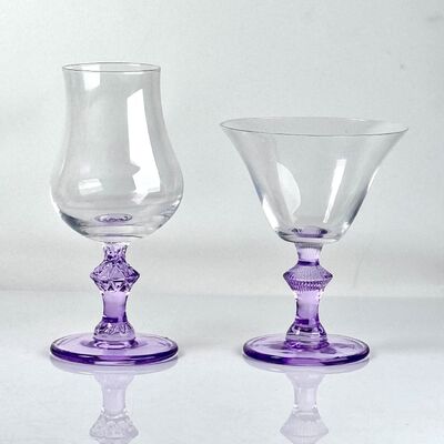 chất lượng 4‑Pack Vintage Purple Stem Wine Glasses, Assorted Shapes Clear Cup with Decorative Purple Stem, Handblown Glass Goblets for Wedding Party Home Tabletop Decoration nhà máy sản xuất