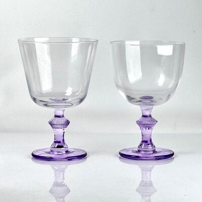chất lượng 4‑Pack Vintage Purple Stem Wine Glasses, Assorted Shapes Clear Cup with Decorative Purple Stem, Handblown Glass Goblets for Wedding Party Home Tabletop Decoration nhà máy sản xuất