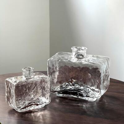 chất lượng Rectangular Clear Hammered Glass Vase - Modern Minimalist Decorative Flower Vase for Table Centerpiece nhà máy sản xuất