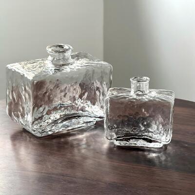 chất lượng Rectangular Clear Hammered Glass Vase - Modern Minimalist Decorative Flower Vase for Table Centerpiece nhà máy sản xuất