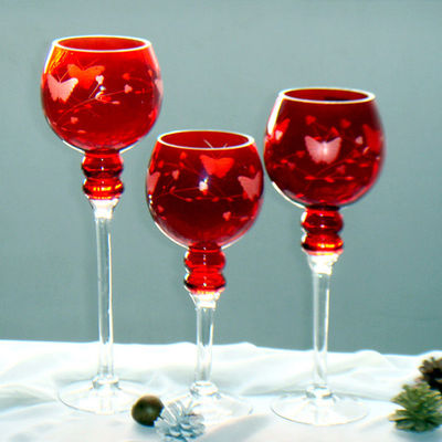 chất lượng Tulip Shape Long Stem Candle Holders With Engrave Pattern nhà máy sản xuất