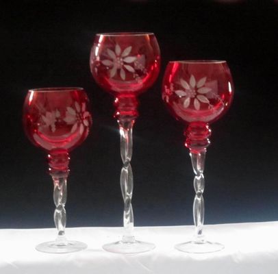 chất lượng Tulip Shape Long Stem Candle Holders With Engrave Pattern nhà máy sản xuất