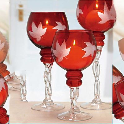 chất lượng Hand Cutted Design Red Glass Candle Holders With Color Long Stem nhà máy sản xuất