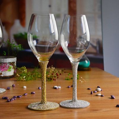 chất lượng Diamonds Decorated Crystal Wine Glass As Anniversary Gift nhà máy sản xuất