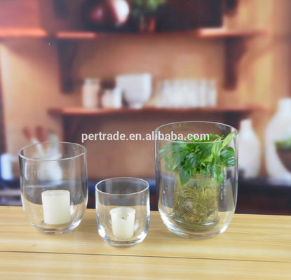 chất lượng Customize Color U Shape Hand Cutting Decorative Glass Vase nhà máy sản xuất