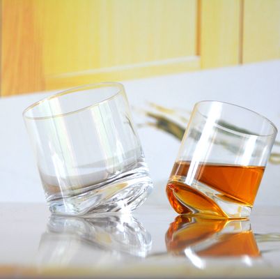 chất lượng Lead Free Slanted Bottom Round Whiskey Tasting Glasses nhà máy sản xuất
