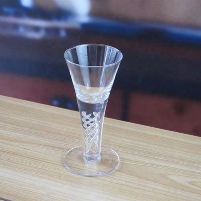 chất lượng Handmade Decorative Twisted DNA Stem Custom Shot Glasses nhà máy sản xuất