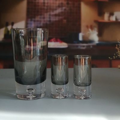 chất lượng Grey Color Air Bubble Bottom Unique Cocktail Glasses . Bohemian Drinking Glasses nhà máy sản xuất