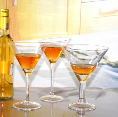 chất lượng Unique Customization Thick Stem Crystal Cocktail Glasses nhà máy sản xuất