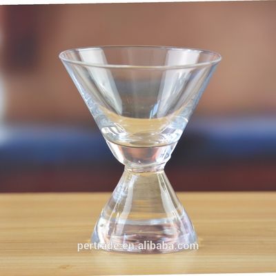 chất lượng 80ml Heavy Duty Cone Stem Vintage Crystal Martini Glasses nhà máy sản xuất
