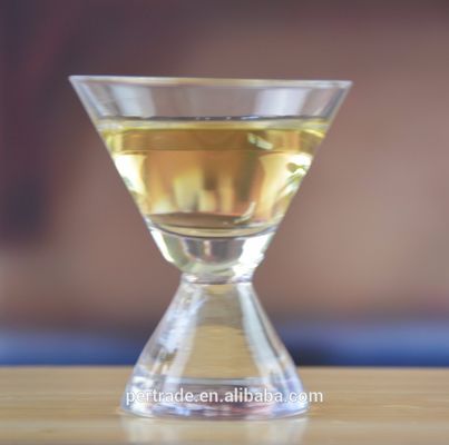 chất lượng 80ml Heavy Duty Cone Stem Vintage Crystal Martini Glasses nhà máy sản xuất