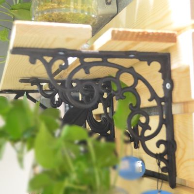 chất lượng Vintage Classic Pattern Cast Iron Shelf Bracket For Shop nhà máy sản xuất